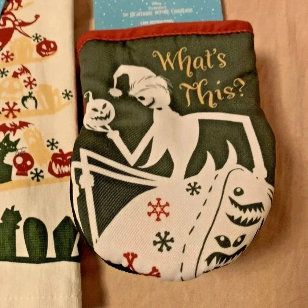 NEW Disney Home The Nightmare Before Christmas 4pc Kitchen Linen Set